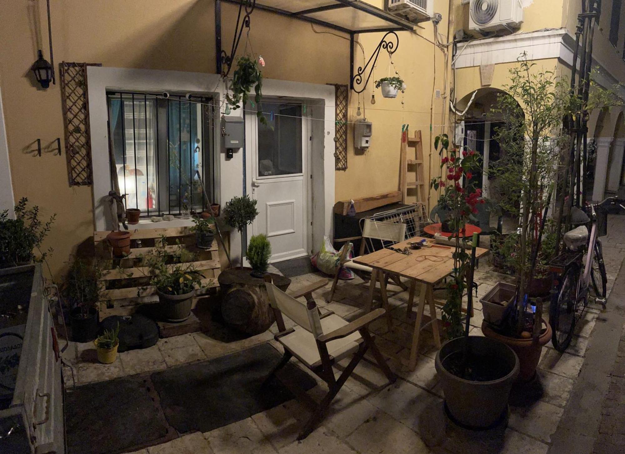 Apartamento filoxenos house Mantouki Exterior foto